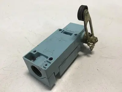 USED TELEMECANIQUE XCK-J-H7
