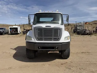 Used 2006 FREIGHTLINER M2112 Cab Chassis trucks Washington US | Puget Sound Truck Sales #1546532