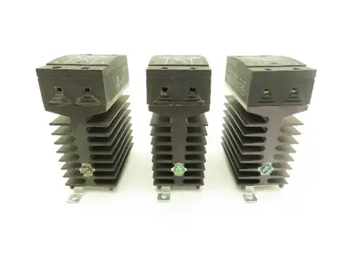 crydom CMRD4865 Relay Coil 4-32VDC Output 480VAC 65A Lot of 3