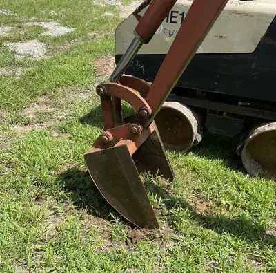 Used 1998 DITCH WITCH 4010DD TRENCHER/ BACKHOE Trenchers Virginia US | Proxy Equipment #1378389