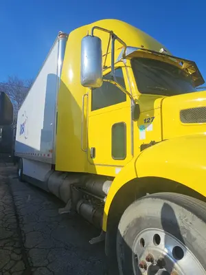 USED 2016 PETERBILT 337