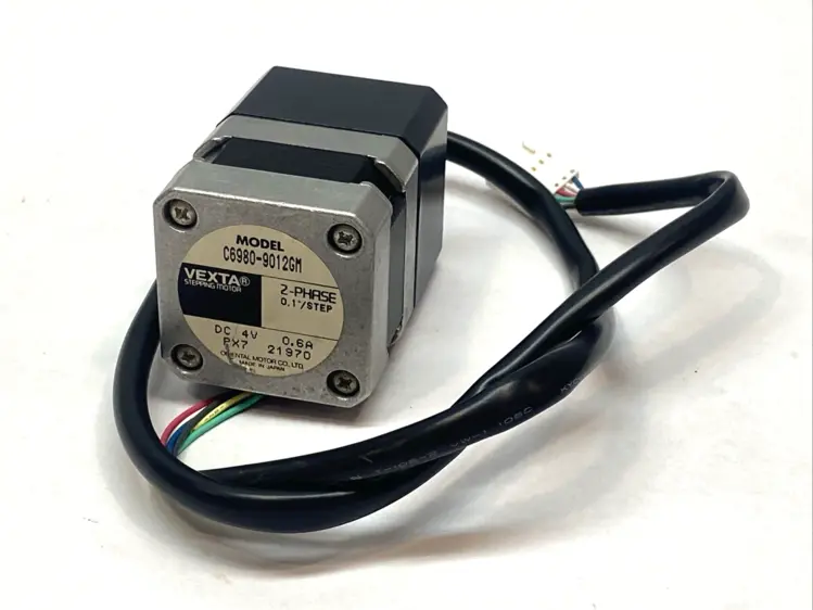 Used Oriental Motor 2-Phase Stepping Motor 4V 0.6A D.C. Motors Michigan US | Maverick Industrial Sales #1395561