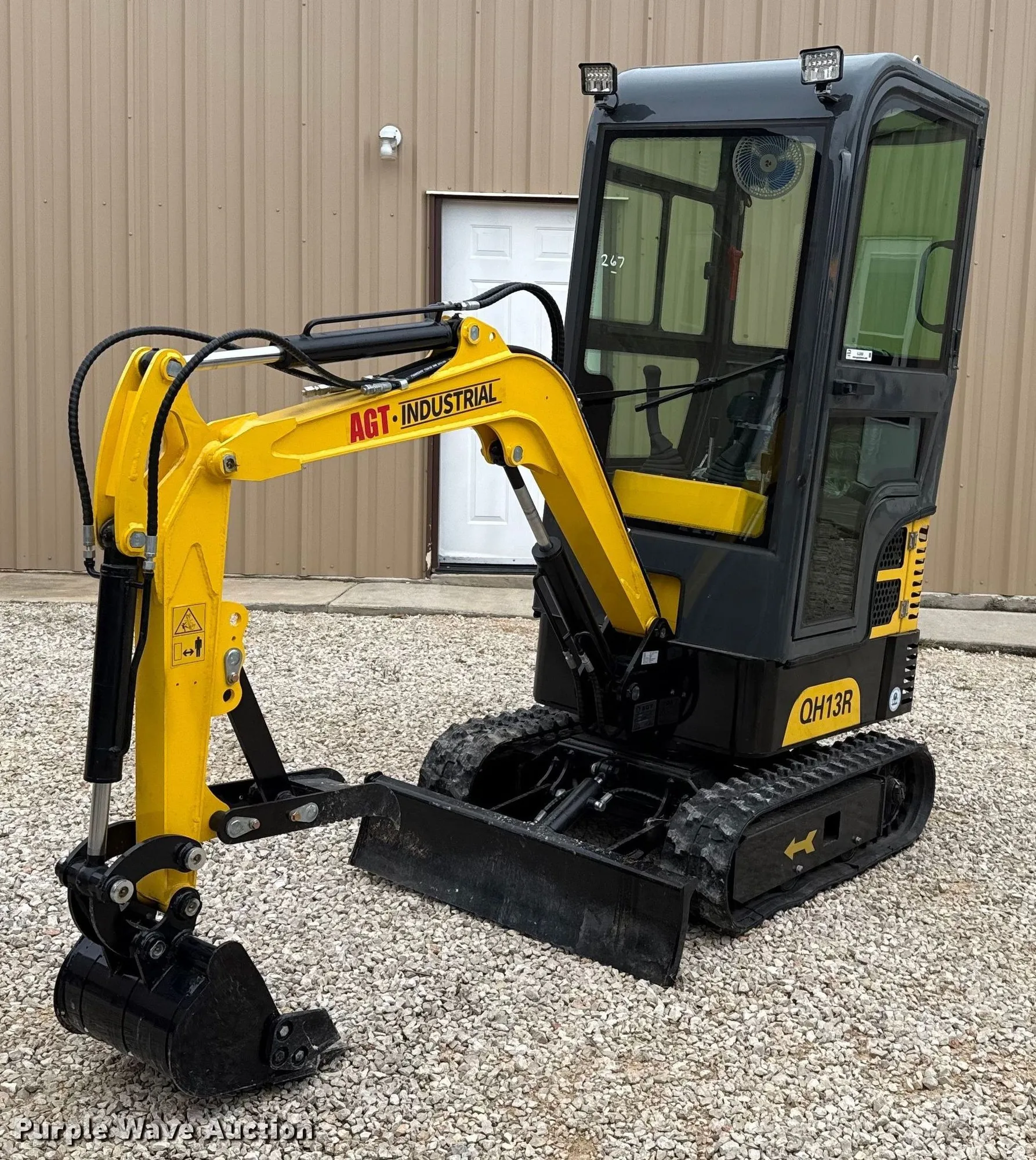 USED 2024 AGT QH13R