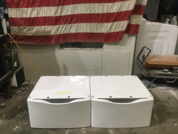 Used WHIRLPOOL PEDESTALS Residential Appliances Michigan US | Miedema Asset Management Group #1183638