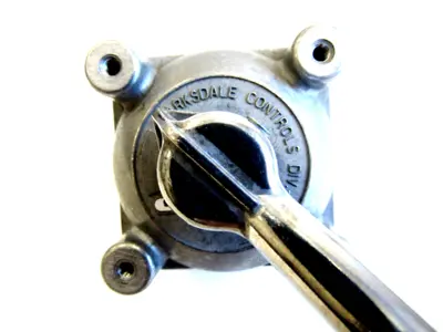 NEW BARKSDALE CONTROLS 9021-M-A VALVE 9021MA