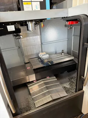 2023 HURCO VM15DI Vertical Machining Centers | Machine Tool Emporium (2)