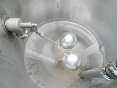 USED FLOAT TANK FLOAT TANK