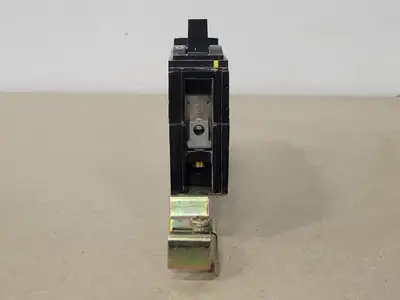 USED SQUARE D FH17015A