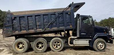 Used 1987 FREIGHTLINER FLD120 CONVENTIONAL Dump trucks New Jersey US | Proxy Equipment #1388591