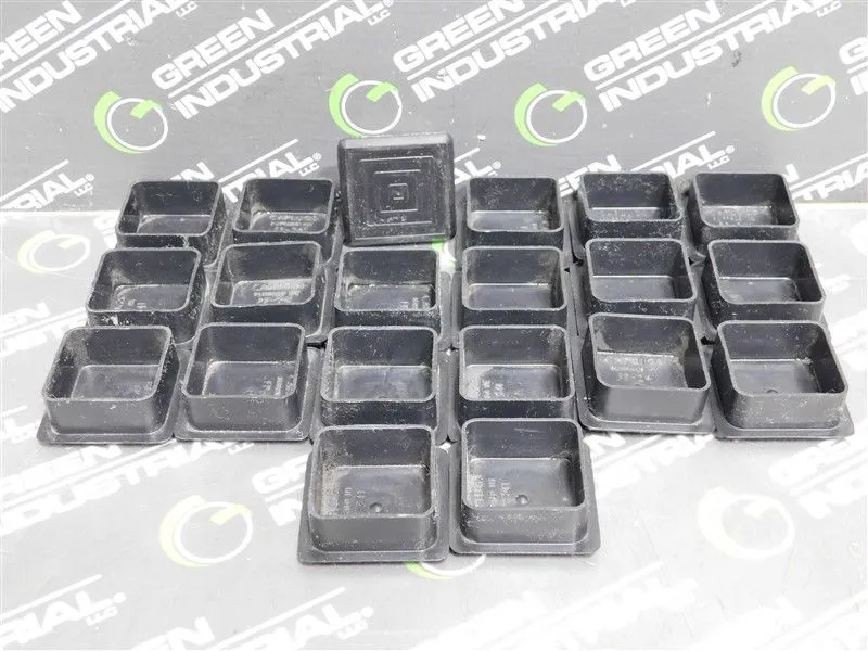 Lot of 20 Caplugs FP-241 Finishing Plugs for Square Tubing 1.5" 38.10mm New