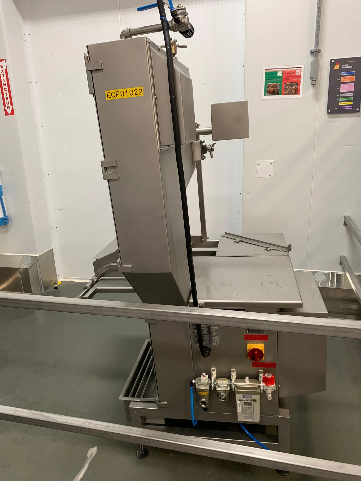 Meat Cutting Bandsaw Model T400 # 1561