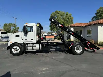 New | in-Stock 2024 MACK MD642R Hooklifts & Roll-Offs California US | Commerce Truck Equipment Sales #1548694