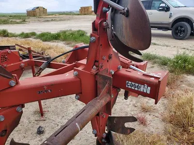 USED INTERNATIONAL 145