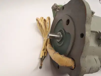 02KXV60149T10DB | Limitorque  Nuclear Service Motor 3.3HP 3400RPM 575V 4.2A 3PH - Used