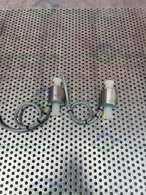 USED AMERSHAM PHARMACIA FCP6-A7 AIR SENSOR FLOW CELL ID 6MM/TC25MM, 1/2"