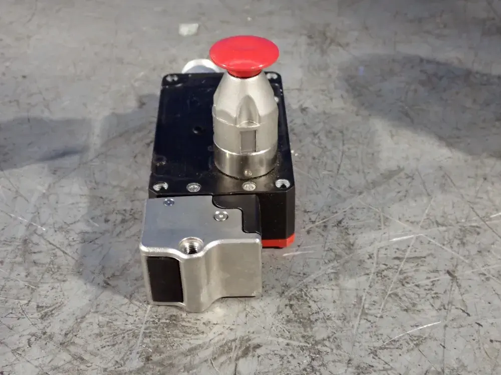 NEW FORTRESS INTERLOCKS NO2T6SE411T02659E3D1