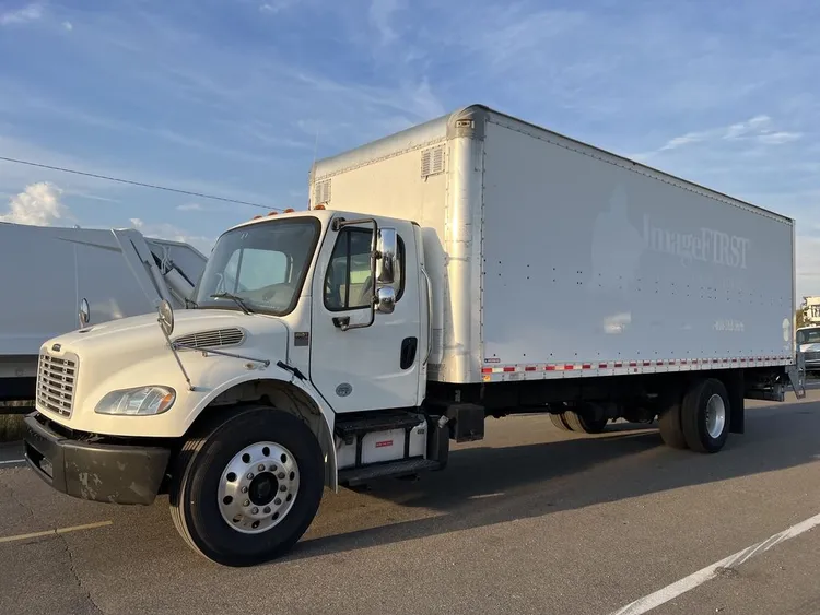 Used 2017 FREIGHTLINER VAN BODY Box trucks Minnesota US | Carco Truck & Equipment #1514274