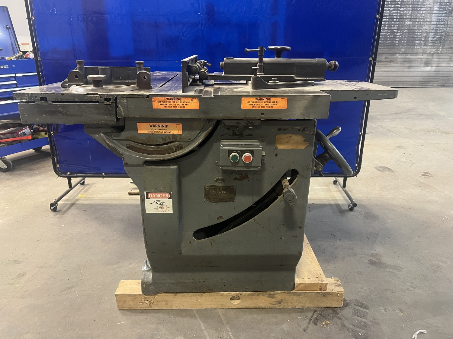 USED OLIVER 260-D