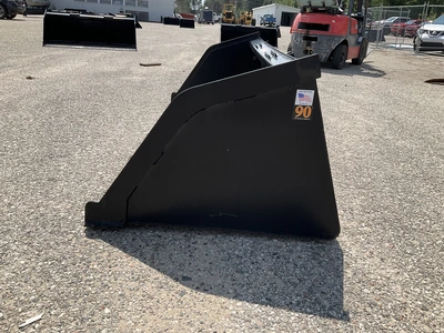 Used TOMAHAWK 90" SNOW/ MULCH BUCKET Skid Steer Buckets Michigan US | Miedema Asset Management Group #1342539