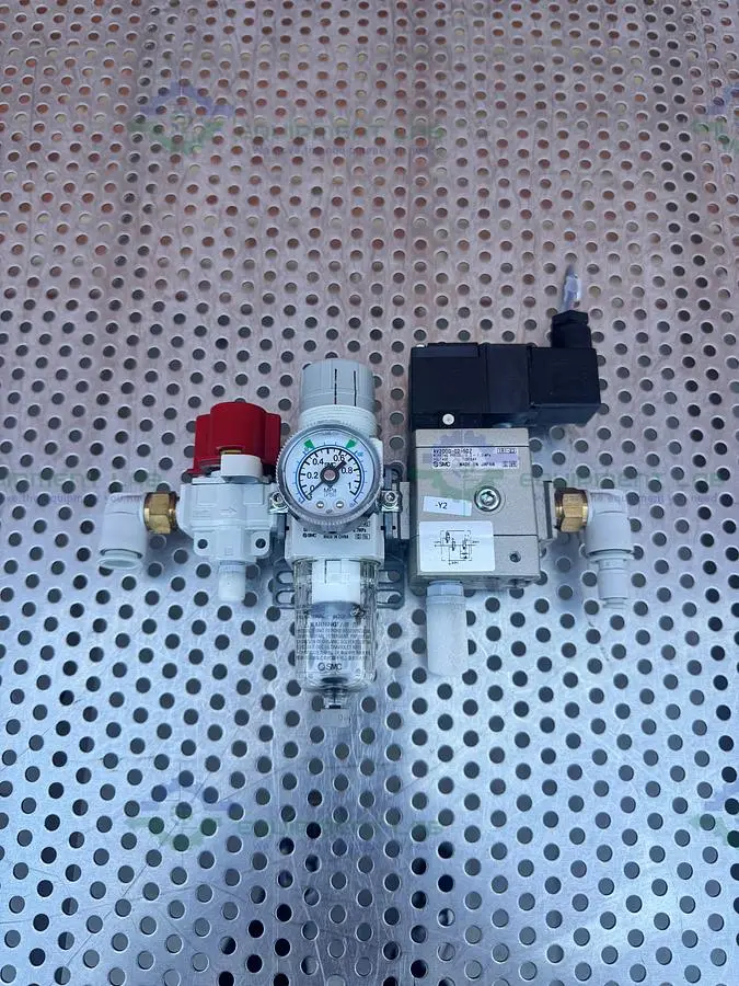 Used SMC AW20-02-A  FILTER REGULATOR 0.05-0.7MPA W/ SMC PNEUMATIC / SOLENOID  VALVE Regulators California US | Equipment Lab #1278806