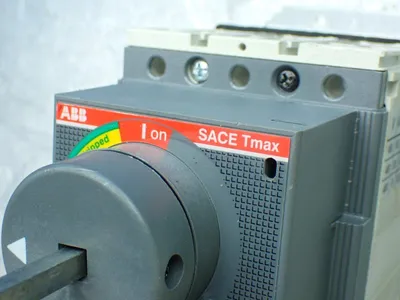 Used ABB TMAX T2H 100 Circuit Breakers Ohio US | HGR 24 #879652