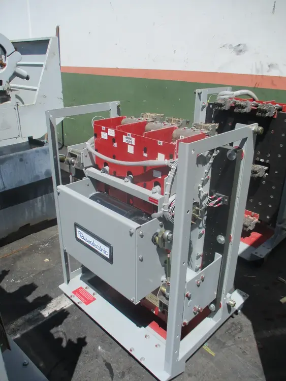 Used RUSSELECTRIC _UNKNOWN_ Switchgears California US | TNT Industrial #1094312