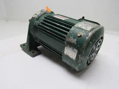 Sumitomo SM-Cyclo CNHM024075YA21 1/4HP Gear Motor 21:1 Ratio 208-230/460V 3Ph