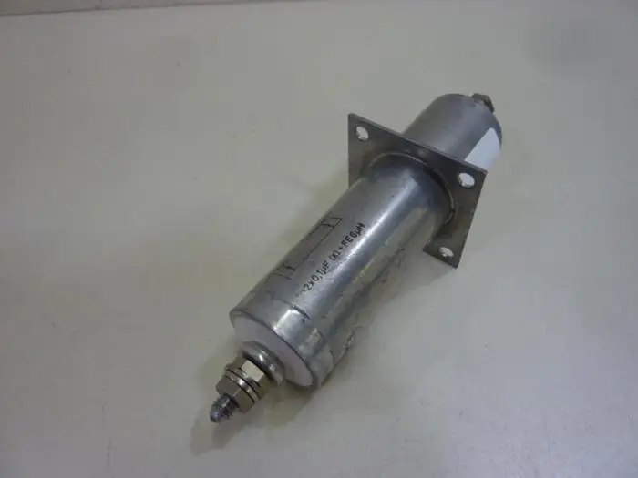Used SIEMENS B85331-A-B1 Capacitors Michigan US | Ideal Machinery #570371