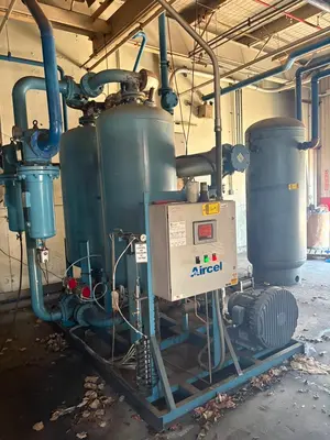 Used _UNKNOWN_ _UNKNOWN_ Refrigerated Air Compressor Dryers Ohio US | Myron Bowling Auctioneers Inc #1504531