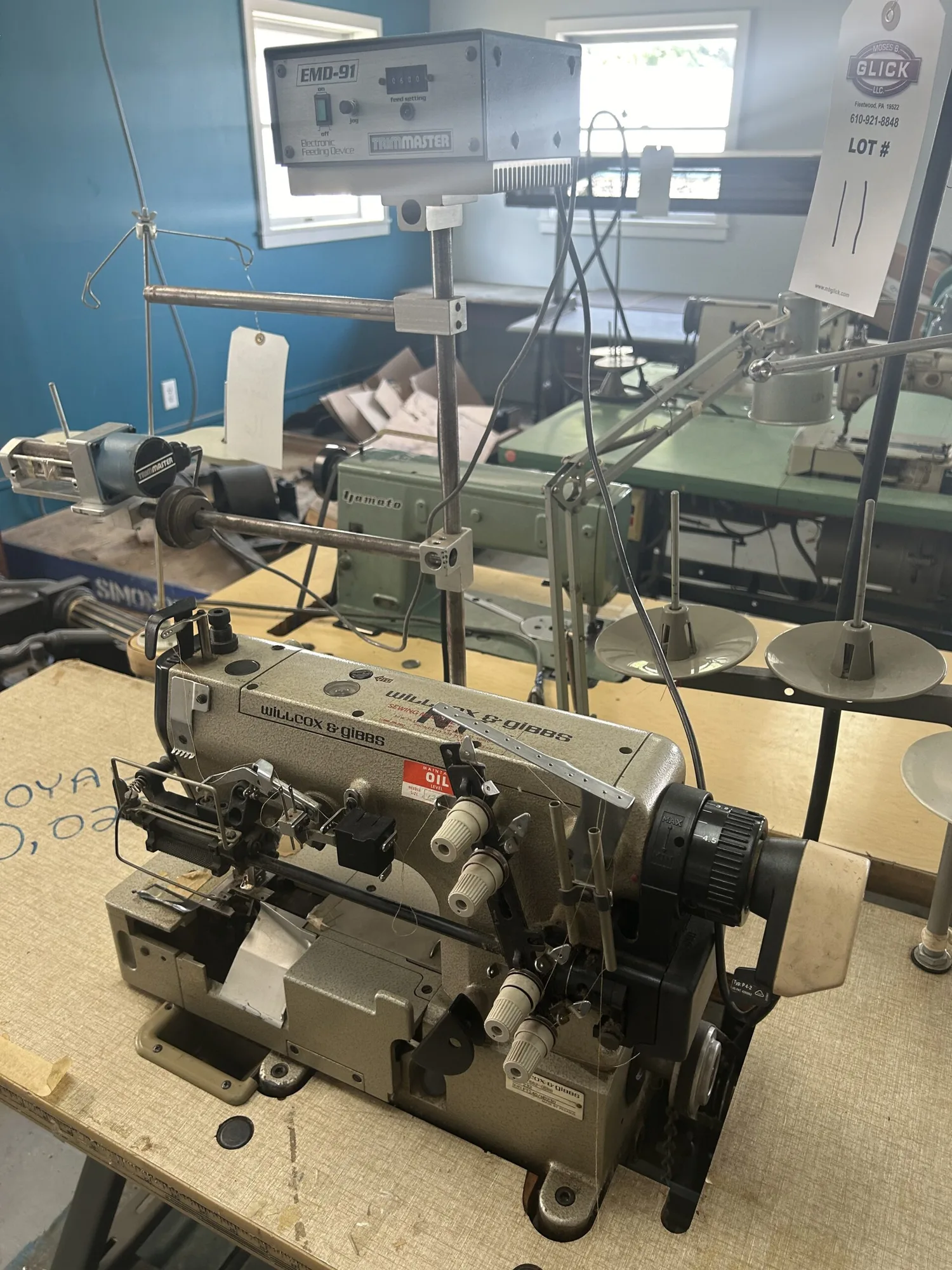 Pegasus/Wilcox & Gibbs W562-05BB Industrial Sewing Machine w/ TrimMaster EMD-91