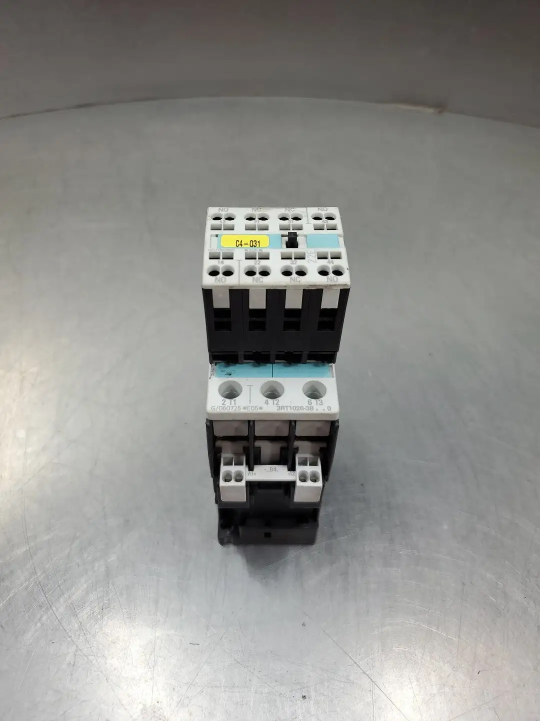 SIEMENS 3RT10263B..0 SIRIUS CONTACTOR w/3RH19212HA22 Module. 4D48