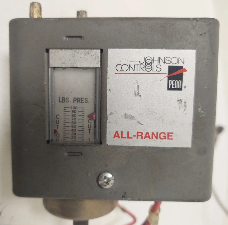 Used Johnson Controls Johnson Controls P70AB-2D Pressure Switches | Edwards Industrial Repair #978070