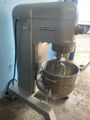 USED Hobart H600T.