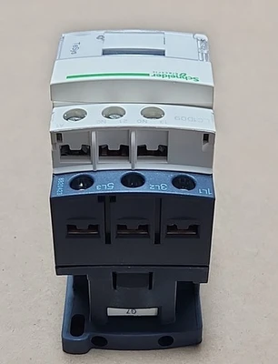 NEW Schneider Electric LC1D09G7