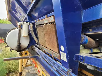 USED 2003 CANAMERICAN STONE SPREADER SOIL KING XL19
