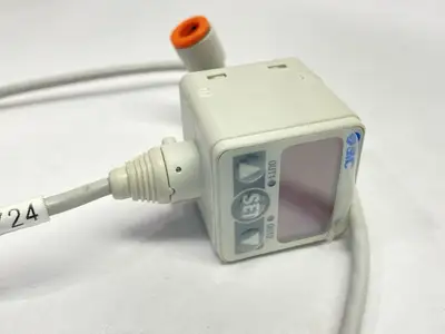 ISE40-T1-62L | SMC  Pneumatic Pressure Switch 12-24VDC CUT CORD - Used