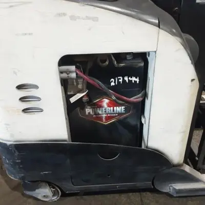 USED 2019 CROWN RR5725-45