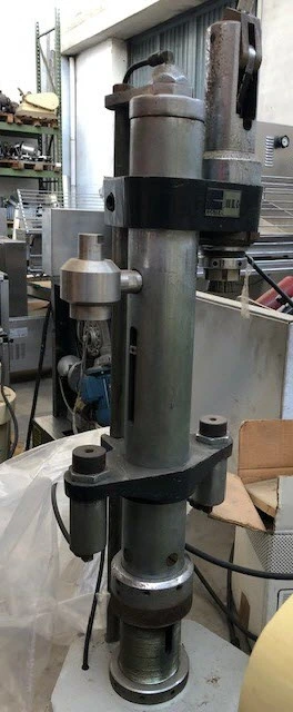 Coster Single Head Aerosol Hand Operated Crimper 100 DL-C