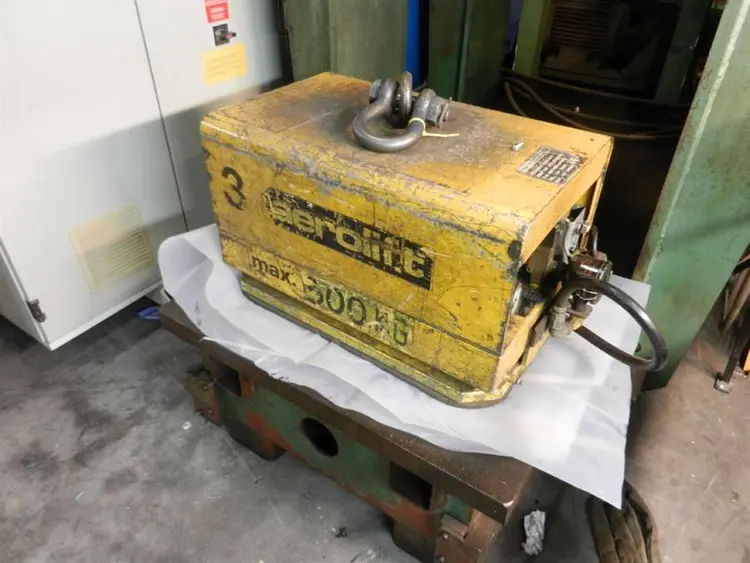 Used AEROLIFT NAGRON FOR PLATES 500 KG Cranes, Jib | Apt International N.V #373738