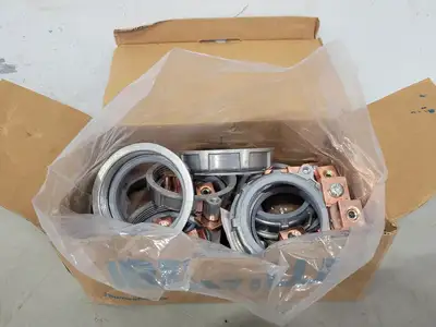 NEW THOMAS & BETTS CI2624