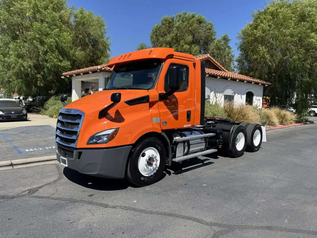 Used 2019 FREIGHTLINER T11664ST Conventional trucks California US | Commerce Truck Equipment Sales #1548731