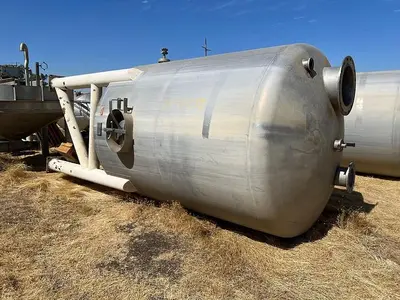 Tank, 2,000 Gallon, Stainless, 6'x11', Cone Bottom #S745052