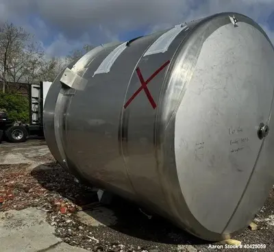 Used ICCNW 304 Stainless Steel Mixing Tank, 6,800 Gal. Single wall