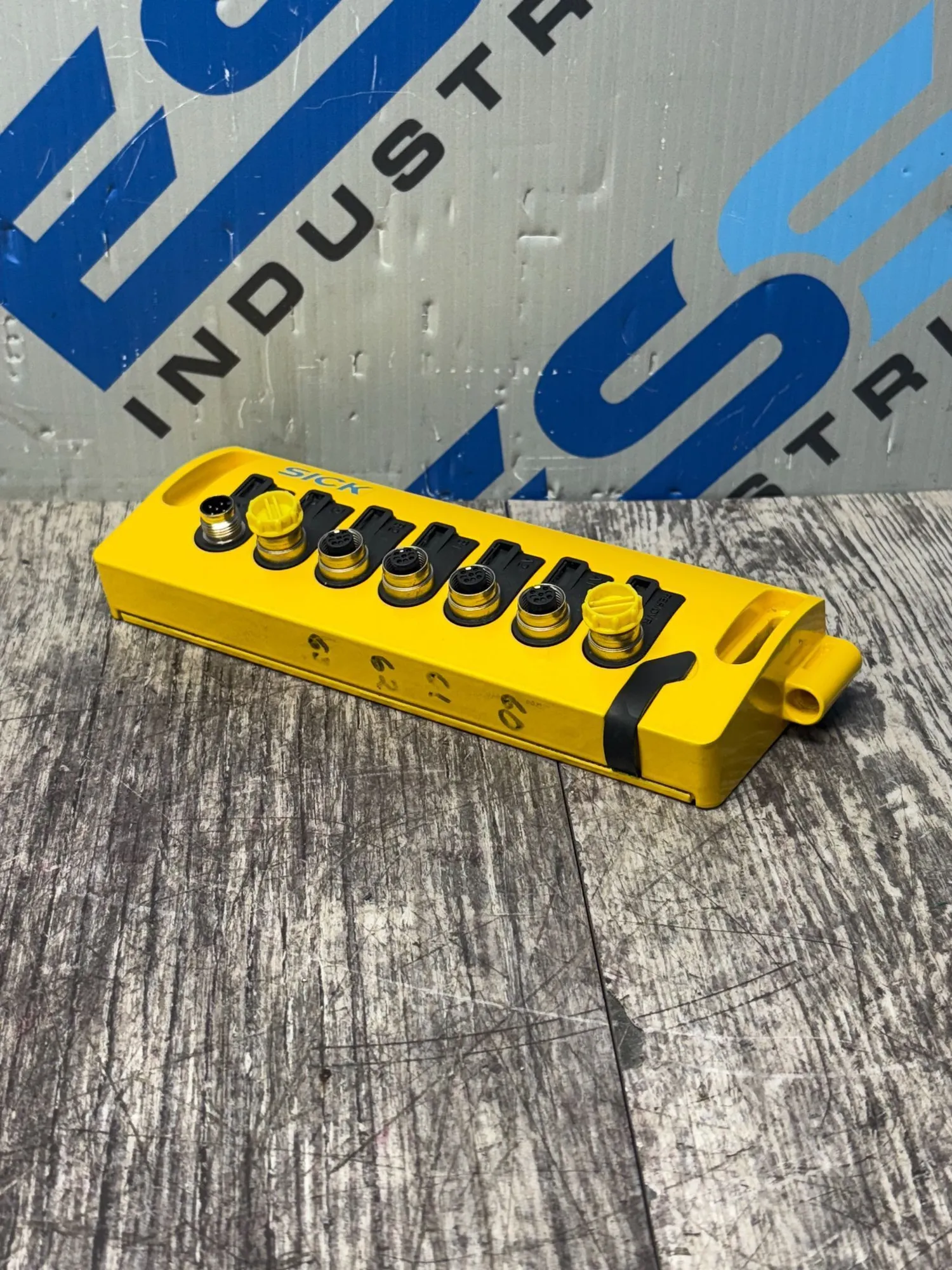 USED SICK UE403-A0930