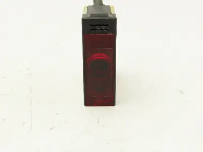 Omron E3JK-5DM2-US Photoelectric Sensor Switch