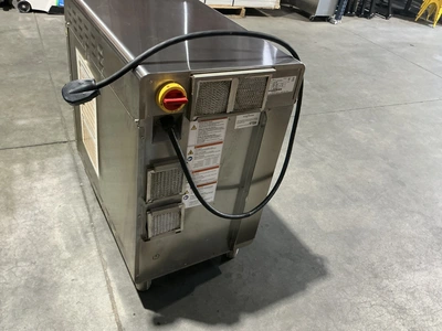 Used ALTO-SHAAM VMC2-H3H SX HALF-SIZE VECTOR® H MULTI-COOK OVEN - 208-240V/3PH Electric Ovens Michigan US | Miedema Asset Management Group #1370190