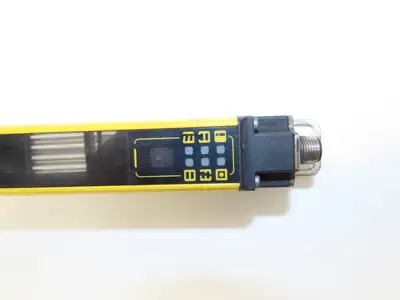 Schmersal SLC440-ER-1210-14-01 Safety Light Curtain Transmitter & Receiver Set