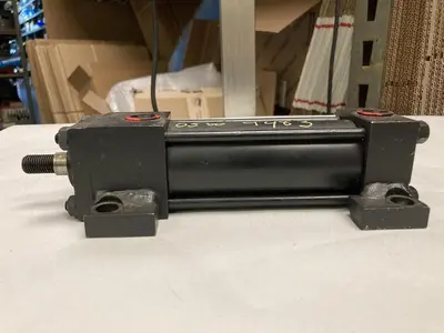 Used HYDRO LINE LR5A-1.5X3-N-0.63-2-N-N-N-1-1 Hydraulic Cylinders Ohio US | Surplus Asset Holdings #1246177