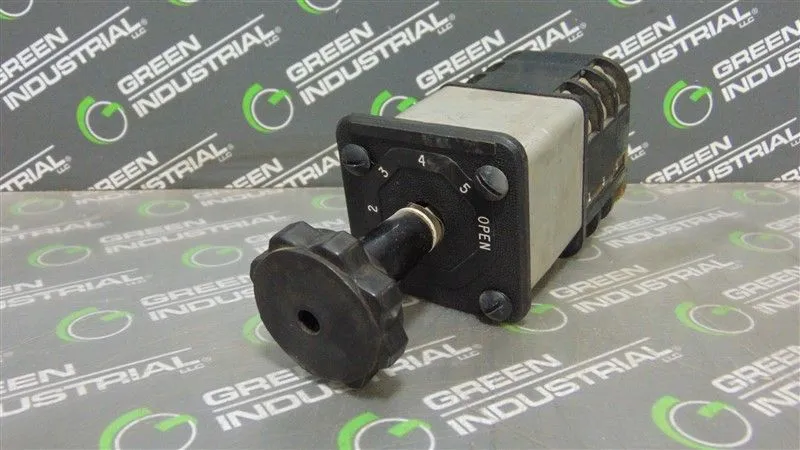 General Electric 10AB044 Type SBM Rotary Switch Used