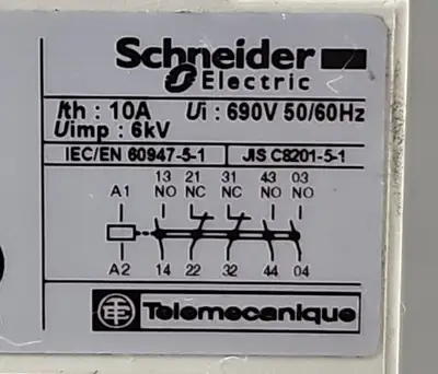Schneider CAD32BL Contactor. Loc4B-26